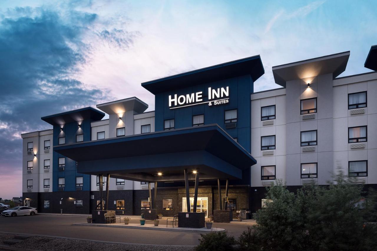 Home Inn & Suites Saskatoon South Exterior photo