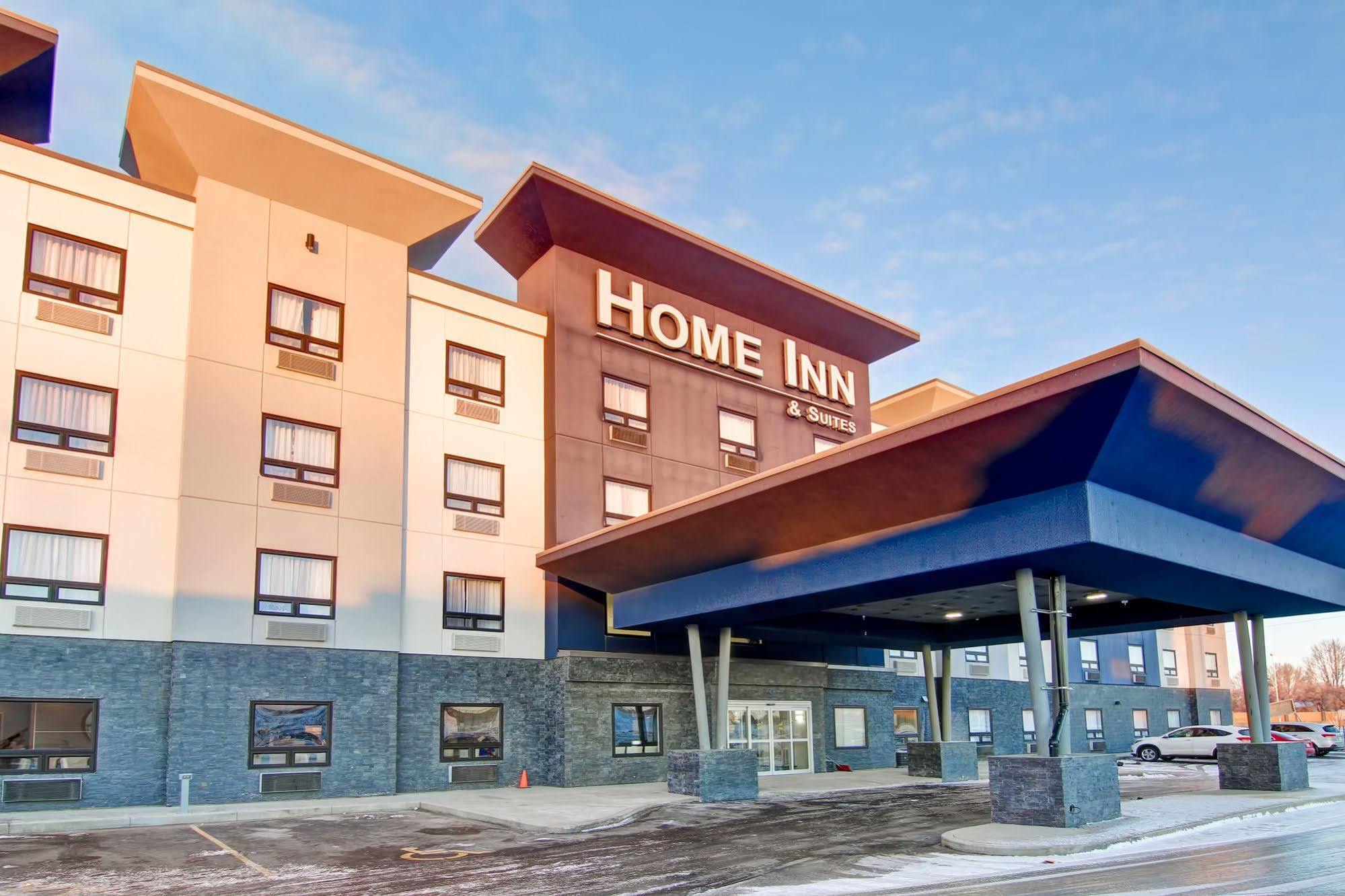 Home Inn & Suites Saskatoon South Exterior photo